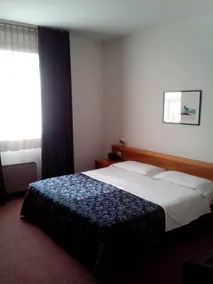 Hotel Niki - Room