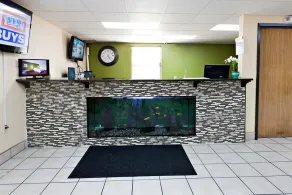Days Inn by Wyndham Park City Kansas - Réception