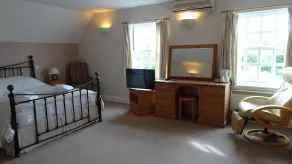 The Furze Bush Inn - Room