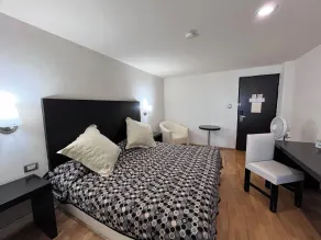 Hotel Granada - Habitación