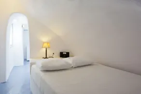 Alexander's Suites - Chambre