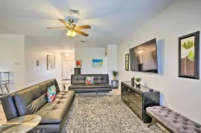Modern Home w/ Patio & Grill in Cape Coral! - Intérieur