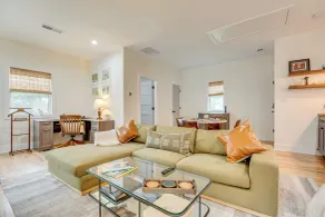 Couples Getaway Near Dtwn ATL & Mercedes-benz! - Innvendig