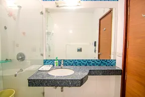 Asian Suites IFFCO Metro Station Gurugram - Bathroom