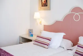 Grupotel Macarella Suites & Spa - Chambre