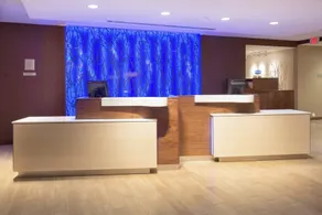 Fairfield Inn & Suites by Marriott Burlington - Rezeption