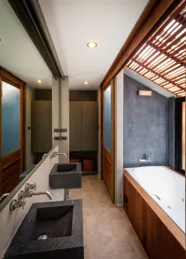 Villa Thalanena By The Beach - Banheiro