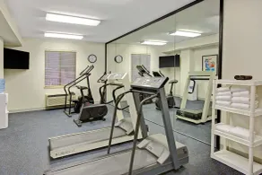 Days Inn & Suites by Wyndham Hickory - Salle de remise en forme