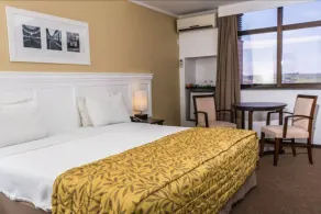 Marques Plaza Hotel - Room