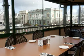Metropolitan Hotel - Restaurant