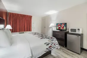 Red Roof Inn Cadiz - Rom