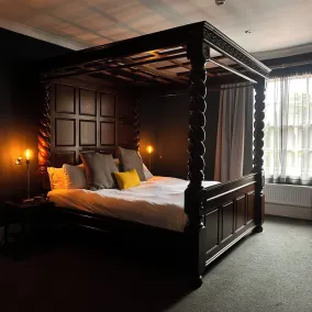 The Vicarage - Room