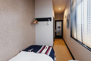 H HOTEL - Quarto