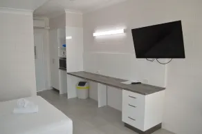 Monte Carlo Motor Inn - Room