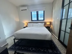 The Looking Glass Hotel - Zimmer