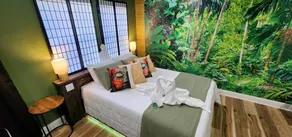 Zen Retreat-Jacuzzi, kitchenette, Walk to fun - Room