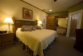 Highland Lake Inn & Resort - Flat Rock - Chambre