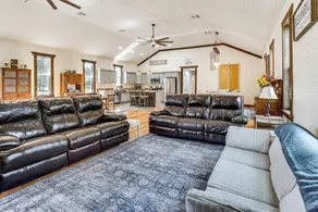 Near Ichetucknee Springs! Renovated Historic Home - Interiør