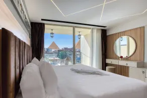 The Platinum Pyramid view inn - Utsikt från rummet