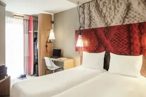 ibis Portsmouth - Room