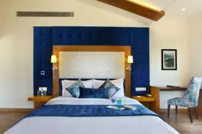 RS Sarovar Portico - Room