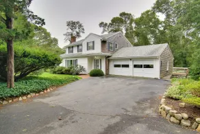 Deck & Grill, Walk to Beaches! Falmouth Retreat - Innenbereich