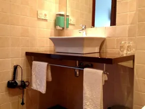 Usotegi - Bathroom