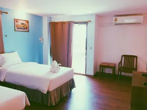 Wiangwalee Hotel - Chambre