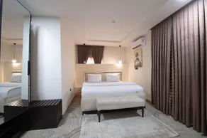 YANNA APARTMENT BY KHALIQUES - Habitación