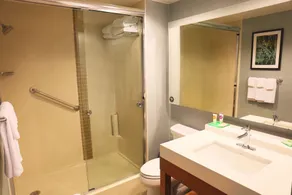 Hyatt Place Austin Airport - Baño