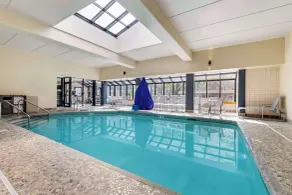 Best Western Plus InnTowner Madison - Piscine
