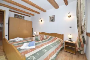 Bella Vista Apartments - Room