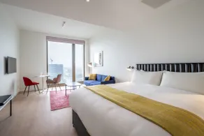 PREMIER SUITES Amsterdam - Room