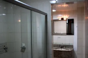 Geneviee Palace Hotel - Bathroom
