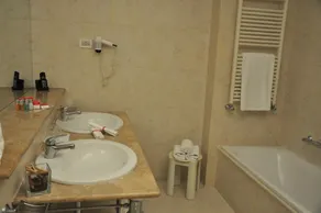 Ramada Naples - Salle de bain