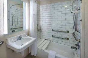 Candlewood Suites Chesapeake-Suffolk by IHG - Salle de bain