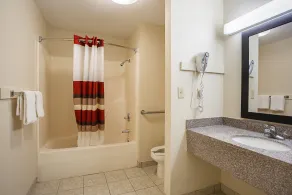 Red Roof Inn West Memphis, AR - Salle de bain