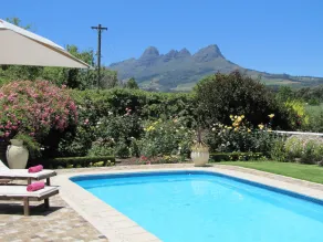 Acara Guesthouse & Cottages - Piscina