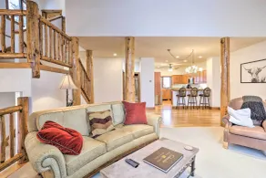 House w/ Hot Tub & AC - Shuttle to Skiing! - Interiør