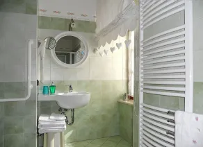Hotel Garnì Salvanel - Bathroom