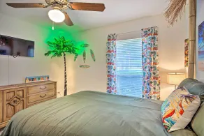 Cedar Creek Lake Home: Private Dock & Hot Tub - Innvendig