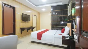 RedDoorz at Winter Hotel Araneta - Chambre