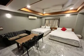 Hotel Om Balaji - Camera
