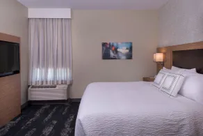TownePlace Suites by Marriott Saskatoon - Room