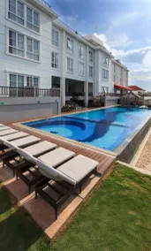 Hotel on The Rock - Piscine