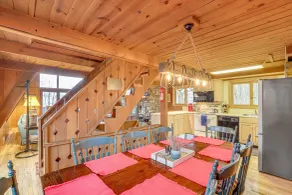 Mars Hill Home w/ Game Room ~ 2 Mi to Skiing! - Innenbereich