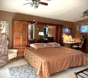 Dickinson Guest House, Guadalajara Expo - Room