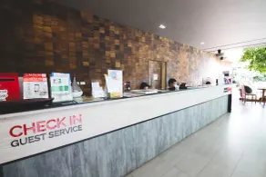 Feung Nakorn Balcony Rooms and Cafe - Reception