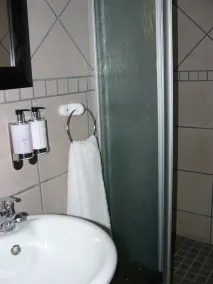 See More Guest House - Baño