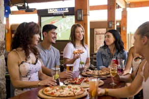Holiday Inn Sydney St Marys by IHG - Restaurant